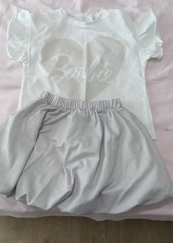 Beyaz Fırfırlı Tişört ve Gri Etek Seti zara marka - Görsel 8