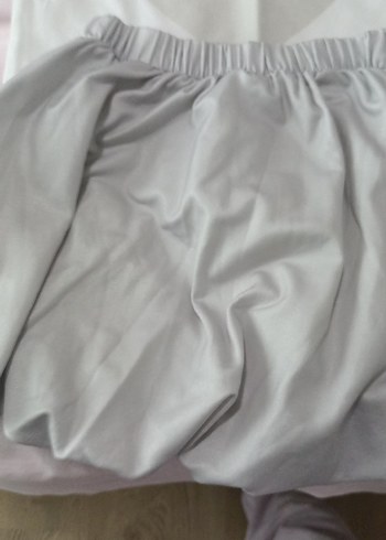 Beyaz Fırfırlı Tişört ve Gri Etek Seti zara marka - Görsel 5