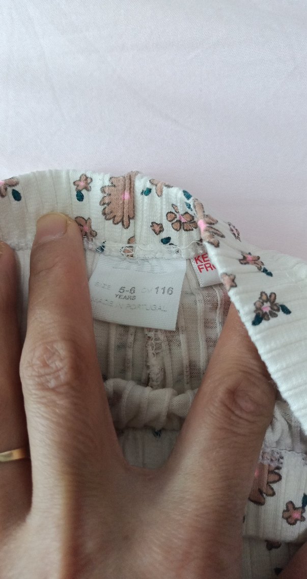 Çiçek Desenli Pliseli Beyaz Kız Tayt - Görsel 3