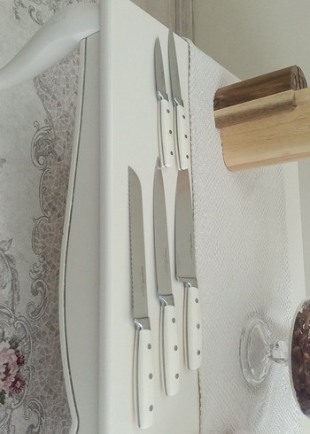 Beyaz Saplı Mutfak Bıçak Seti ve Ahşap Stand - Görsel 8