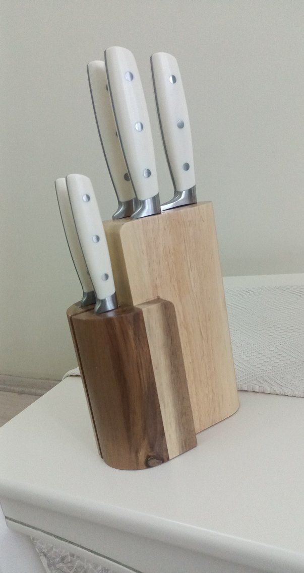 Beyaz Saplı Mutfak Bıçak Seti ve Ahşap Stand - Görsel 3