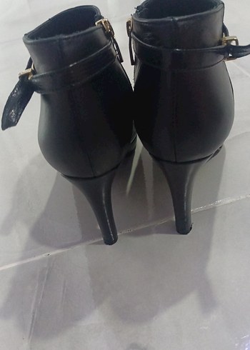 Siyah Tokalı Deri Stiletto Bot - Görsel 4