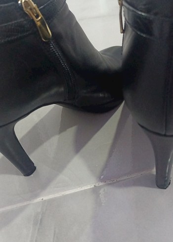 Siyah Tokalı Deri Stiletto Bot - Görsel 5