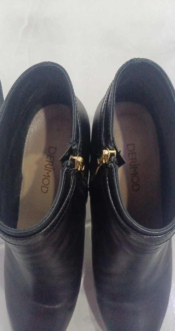 Siyah Tokalı Deri Stiletto Bot - Görsel 3