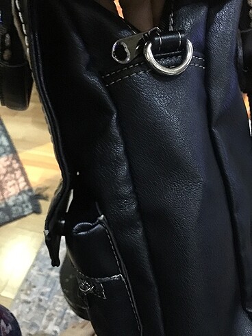  Beden siyah Renk Harika bir hakiki deri sırt çantası 100/100 orijinaldir