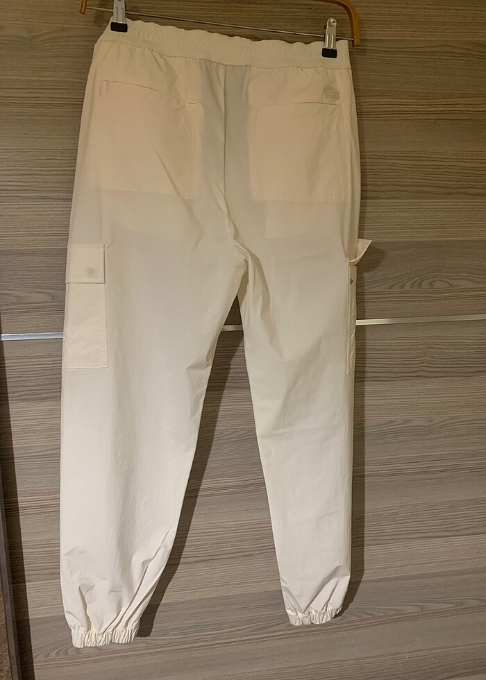 1 Lacoste alana 2. bedava Orijinal Lacoste kargo model paraşüt k - Görsel 2