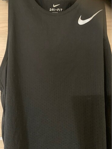Nike nike dri fit antrenman atlet ve şort