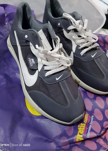 Nike React Gri Erkek Spor Ayakkabı - Görsel 2
