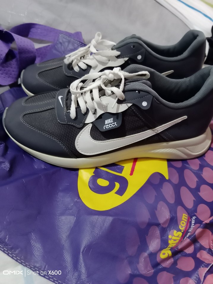 Nike React Gri Erkek Spor Ayakkabı - Görsel 4