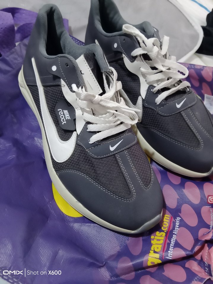 Nike React Gri Erkek Spor Ayakkabı - Görsel 2