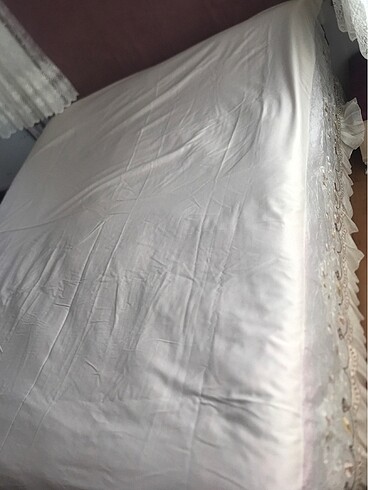 Çift kişilik yatak örtüsü takımı