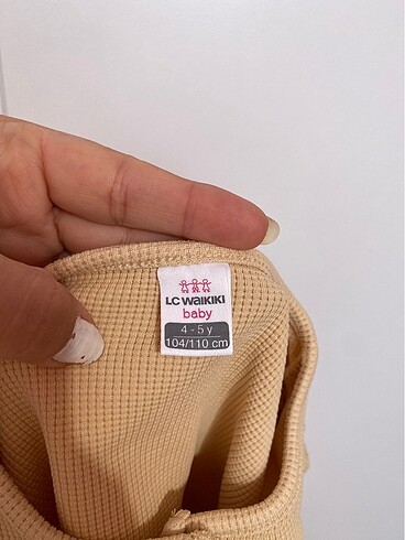 LC Waikiki Lcw sarı bluz 4-5 yaş