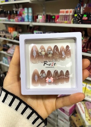 Bej Parlak Taşlı Tırnak Süsleri - Görsel 10