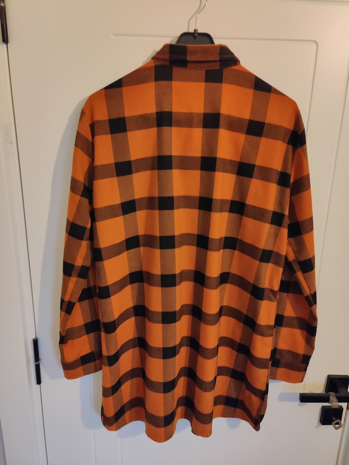 Twist Düğmeli Cep Detaylı Ekose Kadın Gömlek - Görsel 3