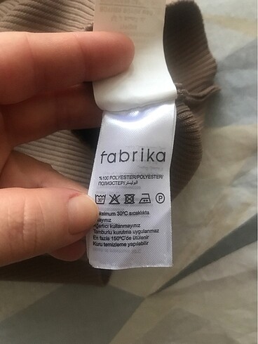 m Beden ten rengi Renk Tek omuzlu krop