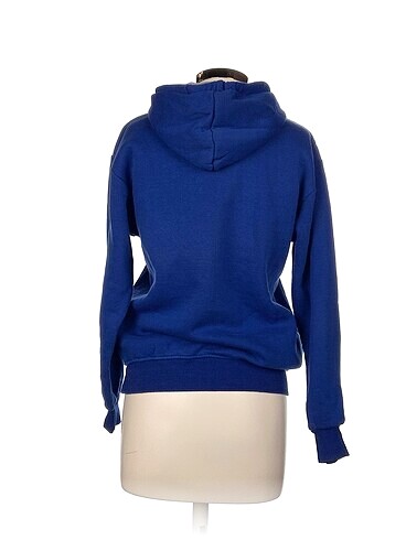 m Beden Gap Sweatshirt %70 İndirimli.