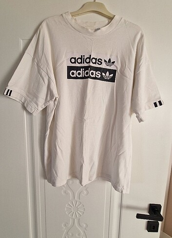 Orjinal adidas oversize tshirt