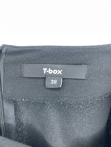 38 Beden siyah Renk T-box Bluz %70 İndirimli.