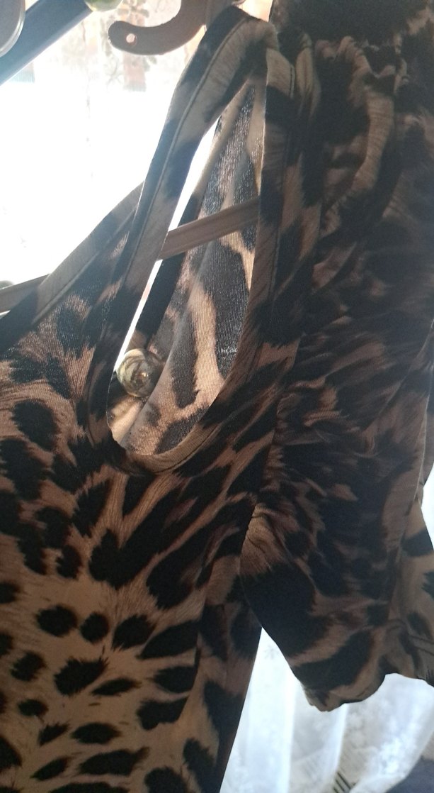 Leopar Desenli V Yakalı Tunik - Görsel 3