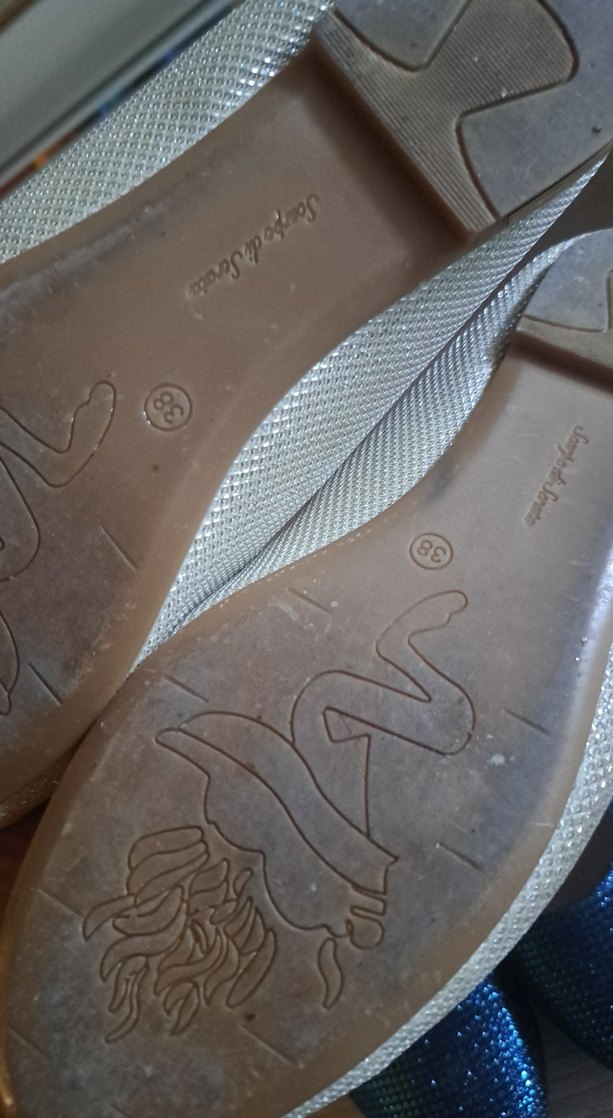 Mavi Parlak Pliseli Kadın Babet - Görsel 3