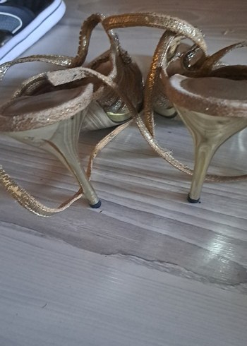 Diger Altın Rengi Yılan Desenli Dolgu Topuklu Kadın Ayakkabı - Görsel 2