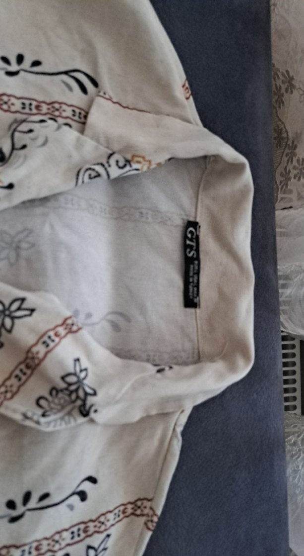 Nakışlı, bol kesim, kısa beyaz pantolon - Görsel 3