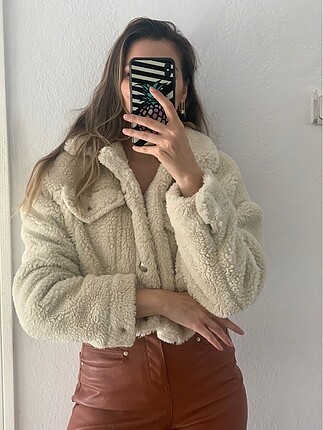 m Beden Bershka kürk