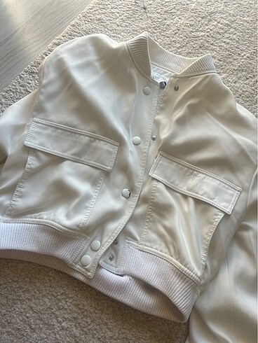 m Beden beyaz Renk Zara bomber ceket