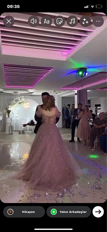 l Beden pembe Renk Nişanlık