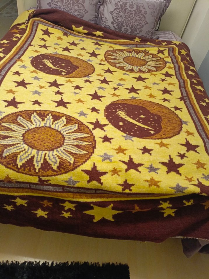 Sarı Desenli Battaniye - Görsel 2