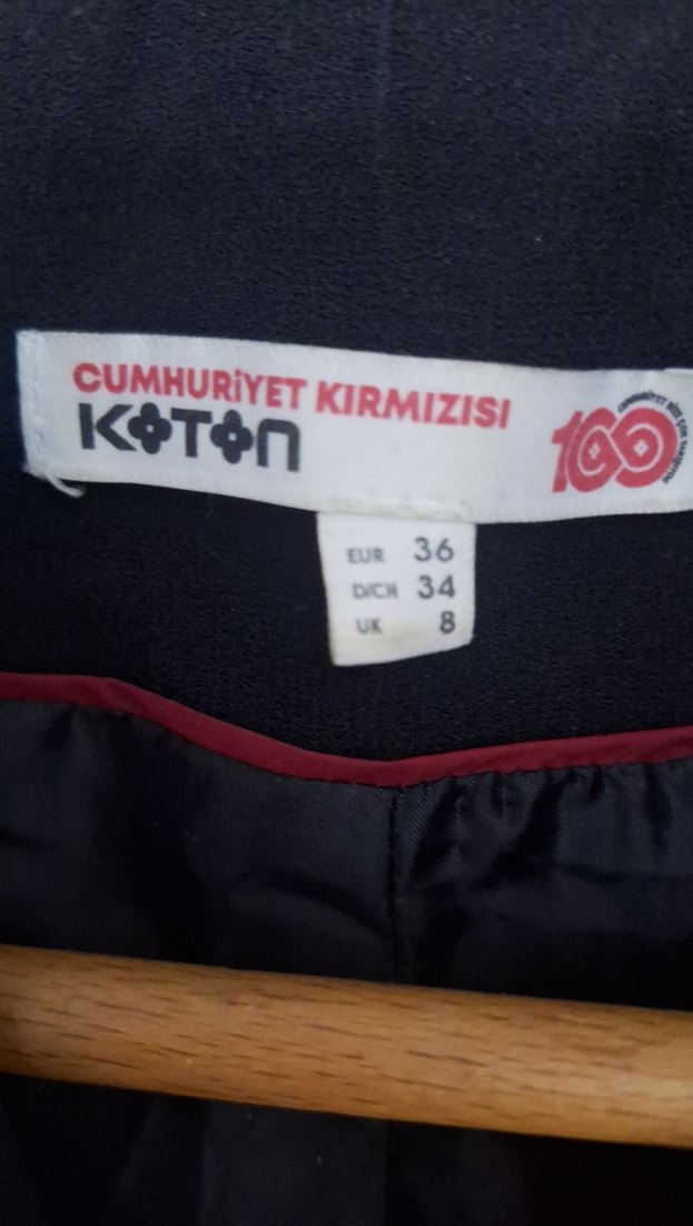 Kadın Siyah Düğmeli  Ceket - Görsel 2