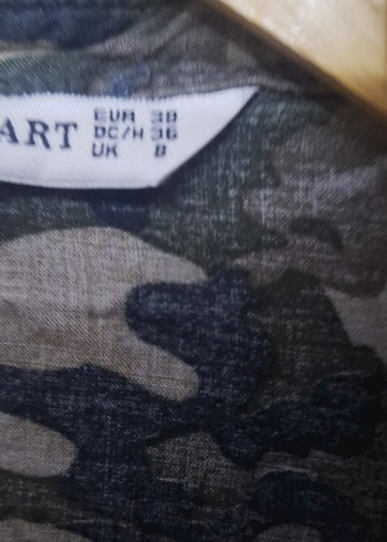 Düğmeli Kamuflaj Desenli Kadın Gömlek - Görsel 3