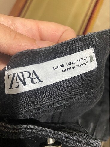 38 Beden siyah Renk Zara siyah jean