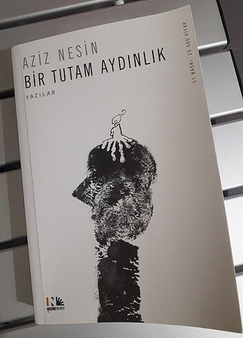 Aziz Nesin - Bir Tutam Aydınlık 