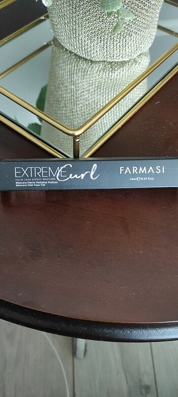 Extreme curl maskara