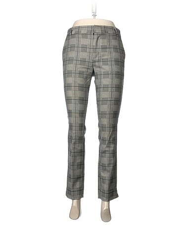 Stradivarius Kumaş Pantolon %70 İndirimli.