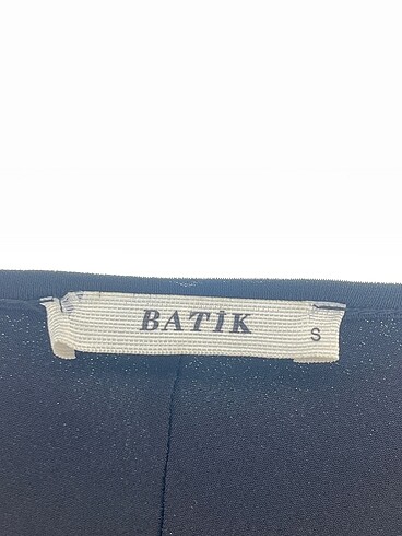 s Beden siyah Renk Batik Bluz %70 İndirimli.