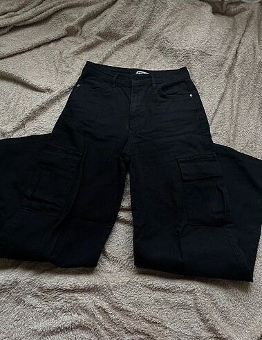 34 Beden siyah Renk kargo jean