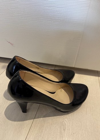 Siyah Rugan Kadın Topuklu Ayakkabı - Görsel 2