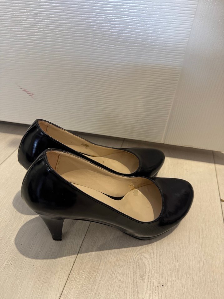 Siyah Rugan Kadın Topuklu Ayakkabı - Görsel 2