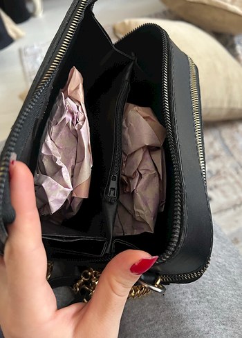 Zincir Detaylı Siyah Yılan Derisi Desenli Kadın Çanta - Görsel 3