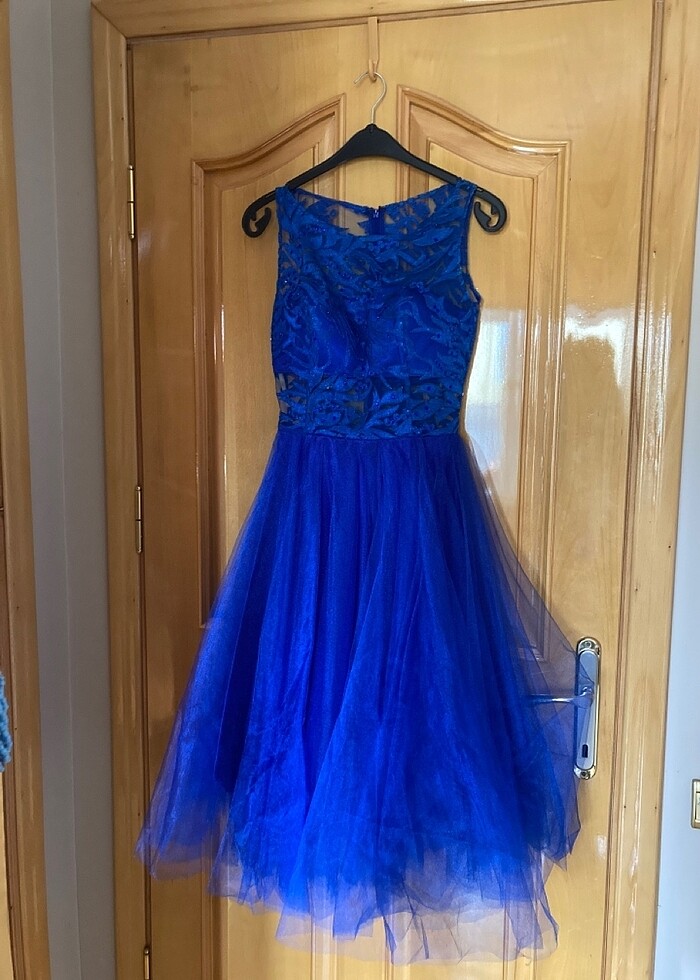 Parti elbisesi kabarik tül detayli dantelli - Görsel 2