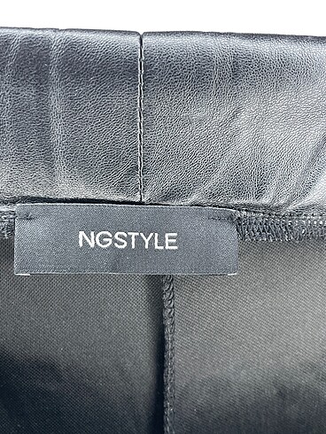 34 Beden siyah Renk NG Style Düz Kesim %70 İndirimli.