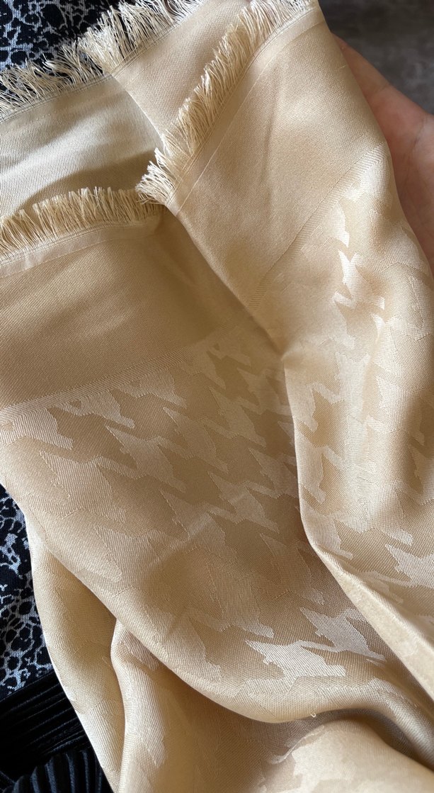 Kadın Camel Renkli İpek Görünümlü Şal - Görsel 2