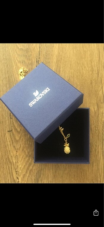 swarovski Ananas taşlı Swarovski şık kolye