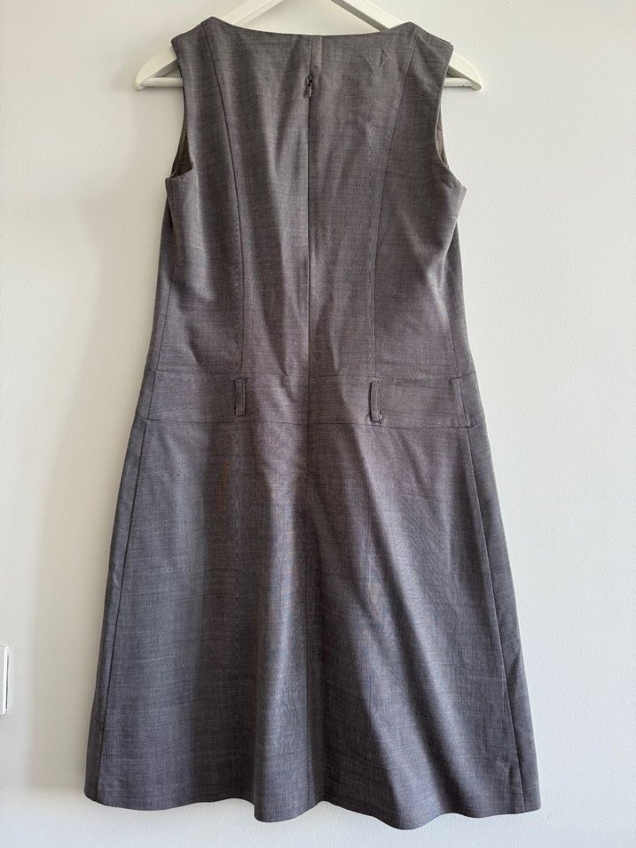 Kadın Gri Kolsuz Kumaş Elbise - Görsel 4