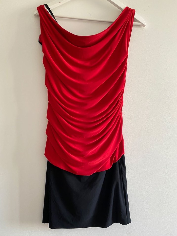 Kırmızı Drapeli Gece Elbisesi - Görsel 4