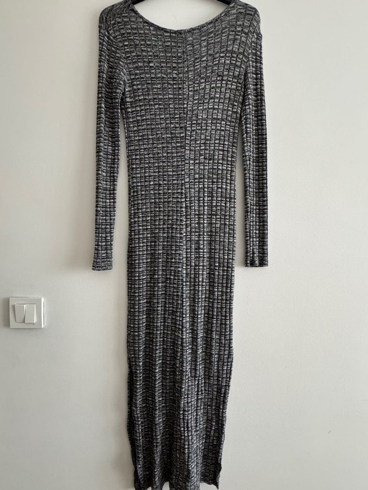 Gri V Yaka Uzun Triko Elbise - Görsel 5