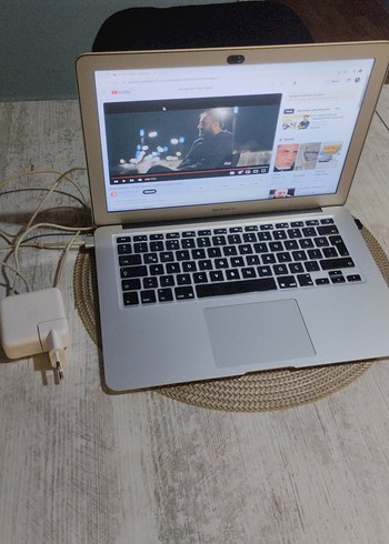 2017 Apple Macbook Air - Görsel 3