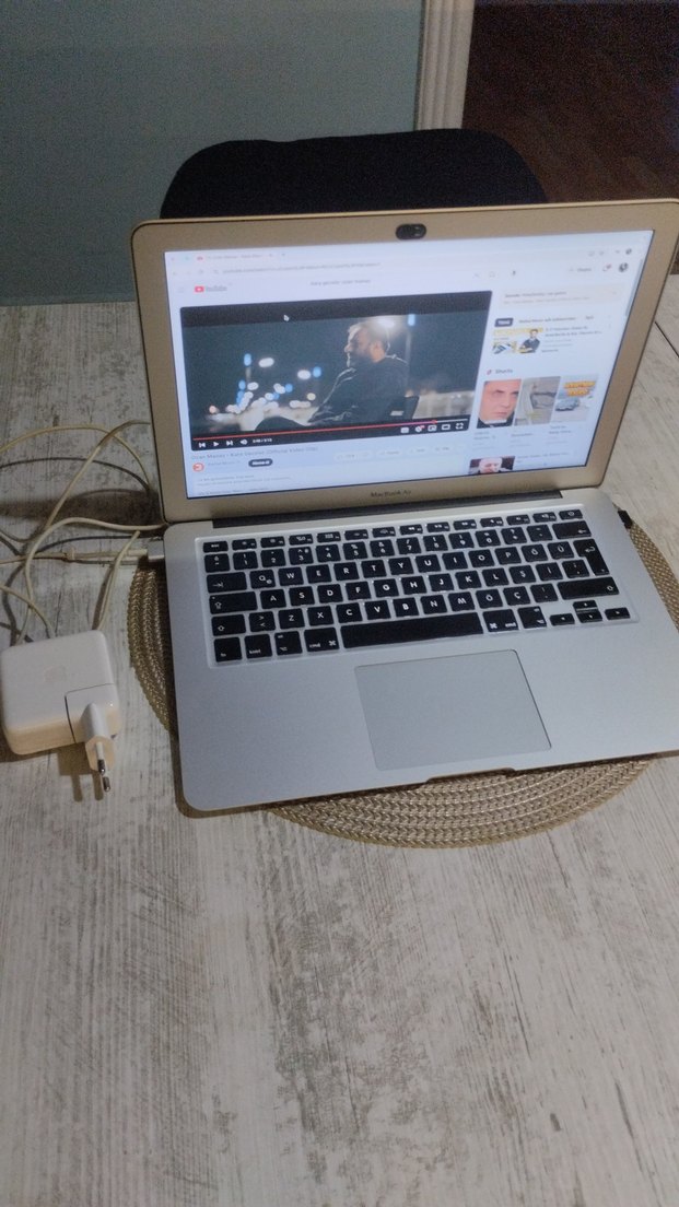 2017 Apple Macbook Air - Görsel 3